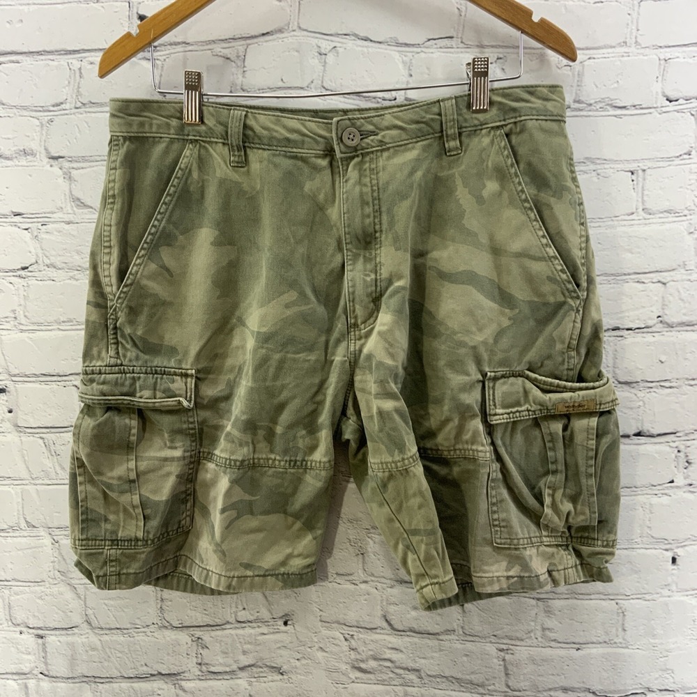 Wrangler Camo Cargo Shorts Mens Sz 38 Green Casual Hiking Camping